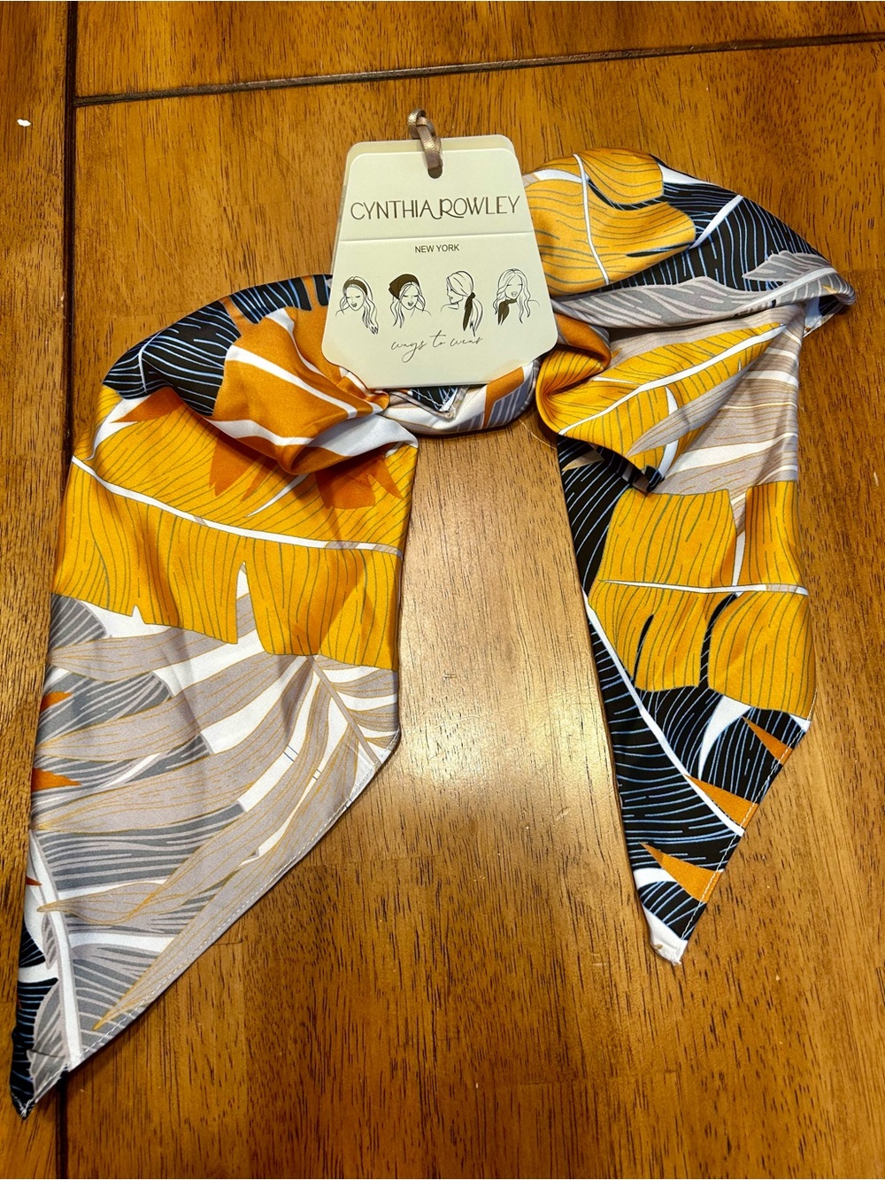 Cynthia Rowley Yellow Black Gray Leaf-Print Scarf New